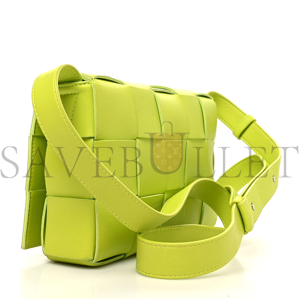 BOTTEGA VENETA LAMBSKIN MAXI INTRECCIATO CASSETTE CROSSBODY BAG ACID KIWI (23*15*5.5cm)