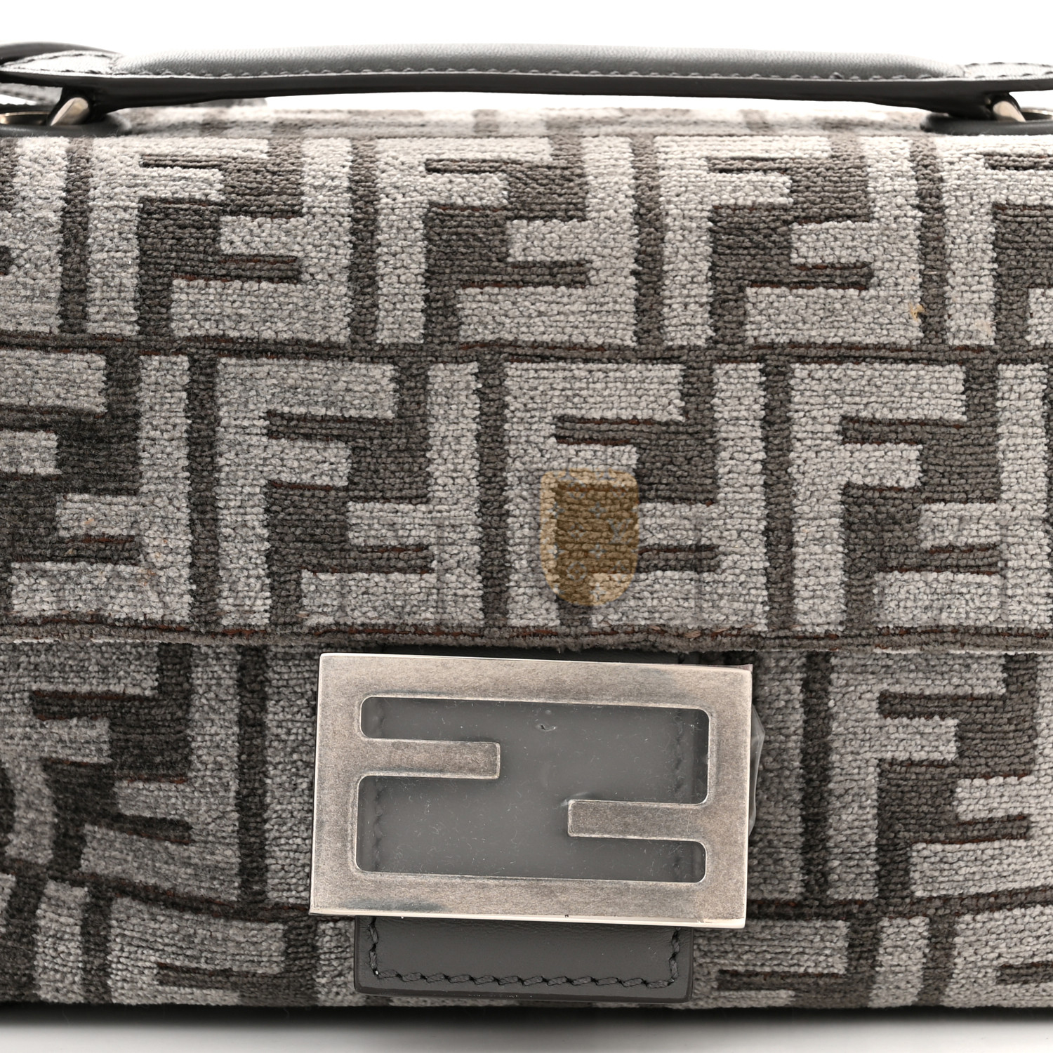 FENDI CHENILLE VITELLO SETA FF MIDI CHAIN BAGUETTE ANTHRACITE ASFALTO (22*13*6cm)