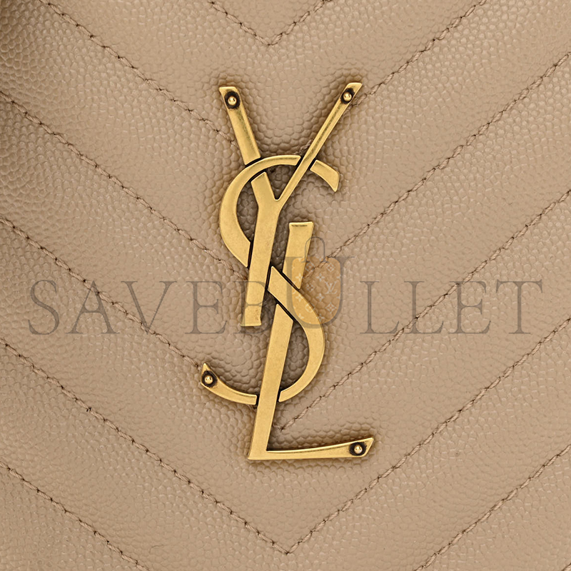 YSL VINYLE ROUND CAMERA BAG IN CHEVRON-QUILTED GRAIN DE POUDRE EMBOSSED LEATHER 6104361GF072721 (17*17*5.5cm)