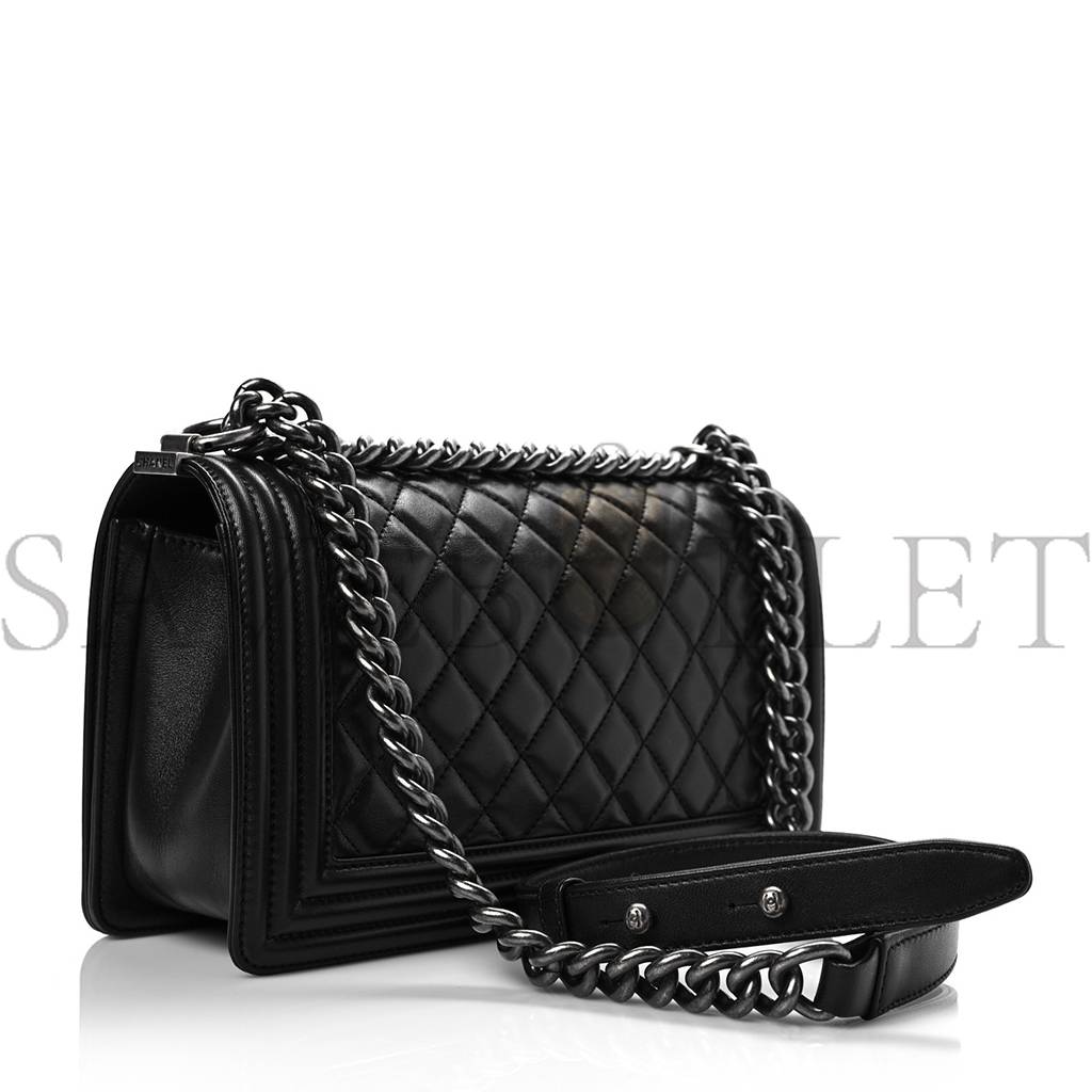 CHANEL CALFSKIN QUILTED MEDIUM BOY FLAP BLACK SILVER HARDWARE (25*14*9cm)